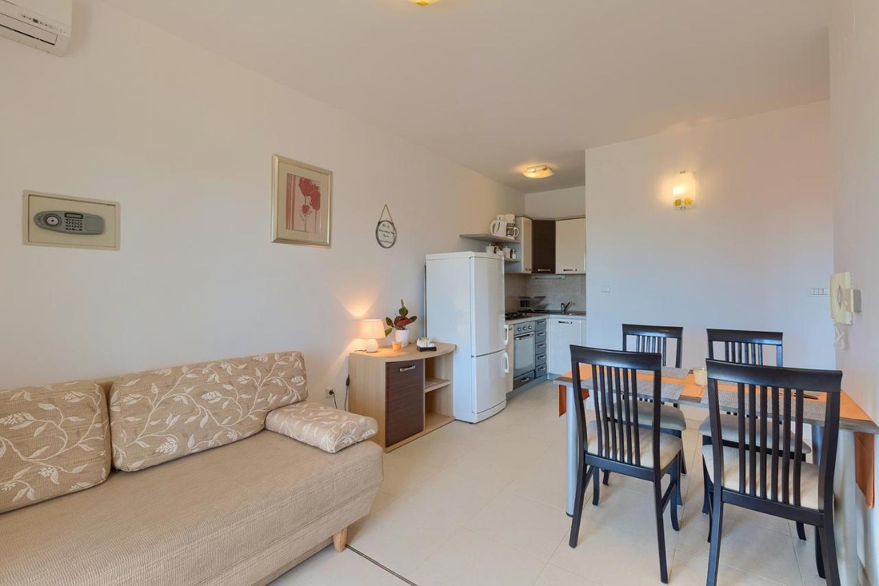Apartments Boris 771 Fažana エクステリア 写真