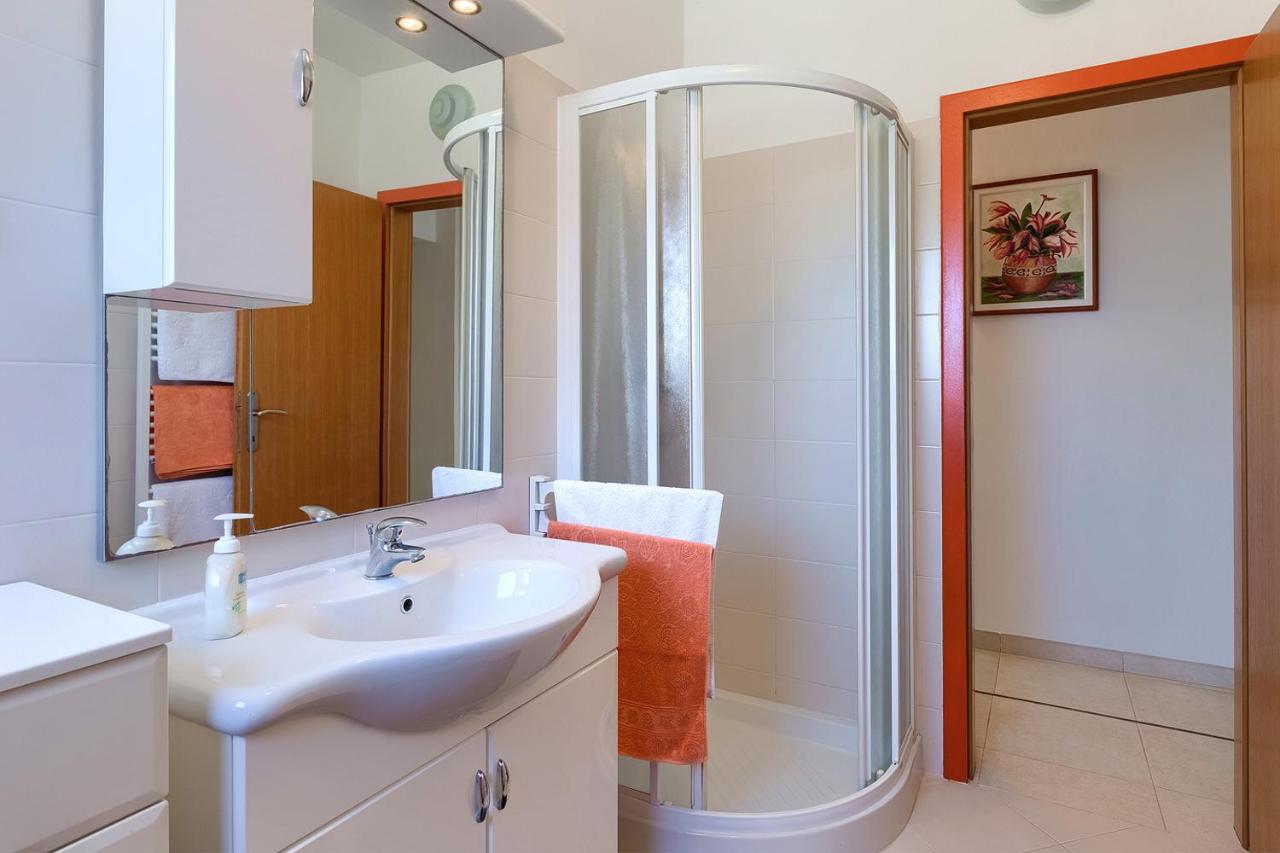 Apartments Boris 771 Fažana エクステリア 写真